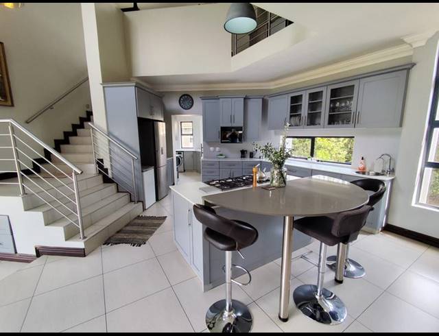 4 BEDROOM HOUSE FOR SALE IN MIDSTREAM RIDGE